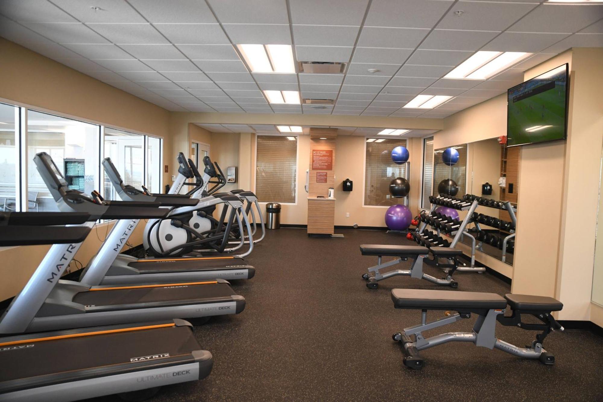 Towneplace Suites Kansas City At Briarcliff Bagian luar foto